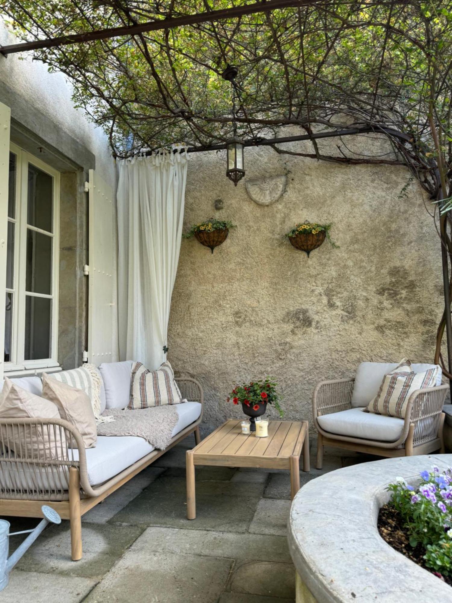 Le Patio Des Senteurs Bed and Breakfast Verzeille Eksteriør billede